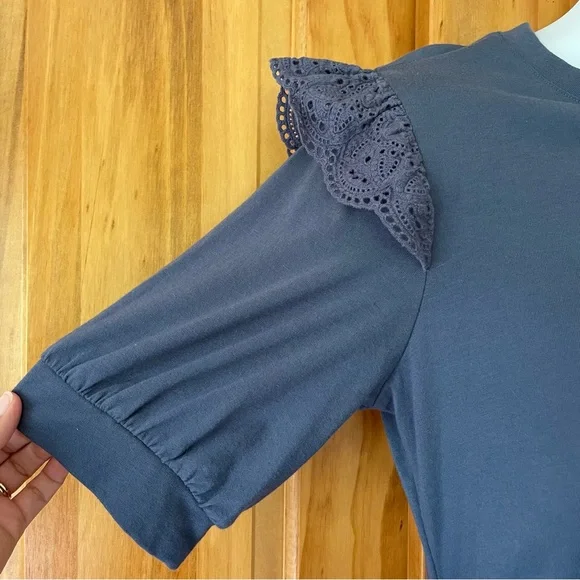 Maternity shirt - Picture 2 of 4